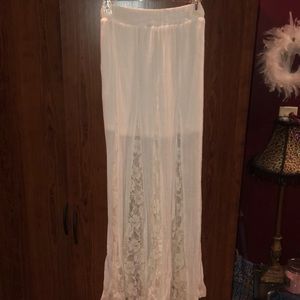 Off white, floral lace maxi skirt. LIKE NEW sz S